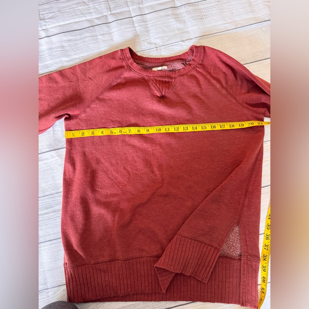 Maurices Small Rust Orange Crewneck Sweatshirt Side Slit Cozy Pullover - Picture 6 of 7